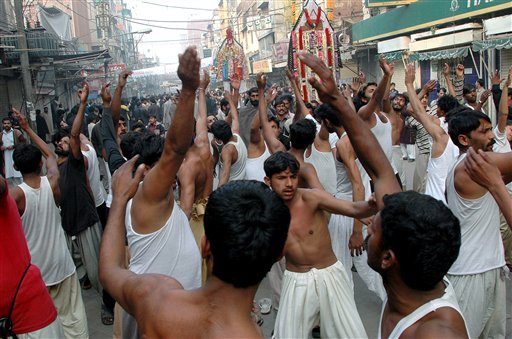 Image: Shias in Lahore