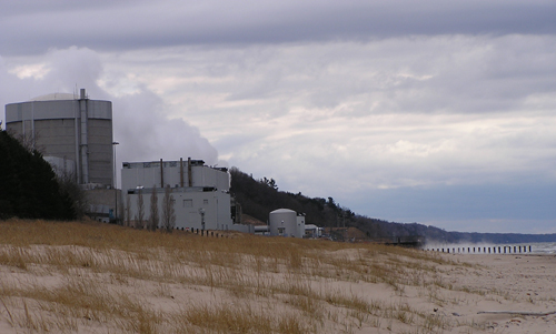 Image: nukeplantMich